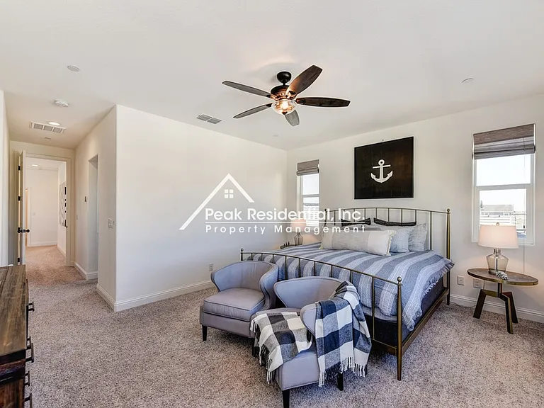 12753 Glass Beach Dr — Photo 49