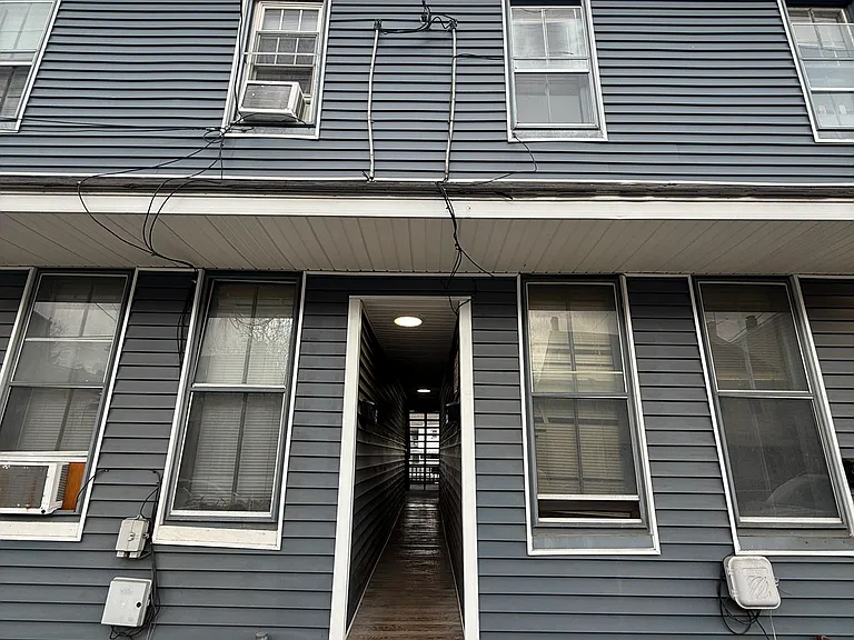 443 N 5th St #B — Photo 1