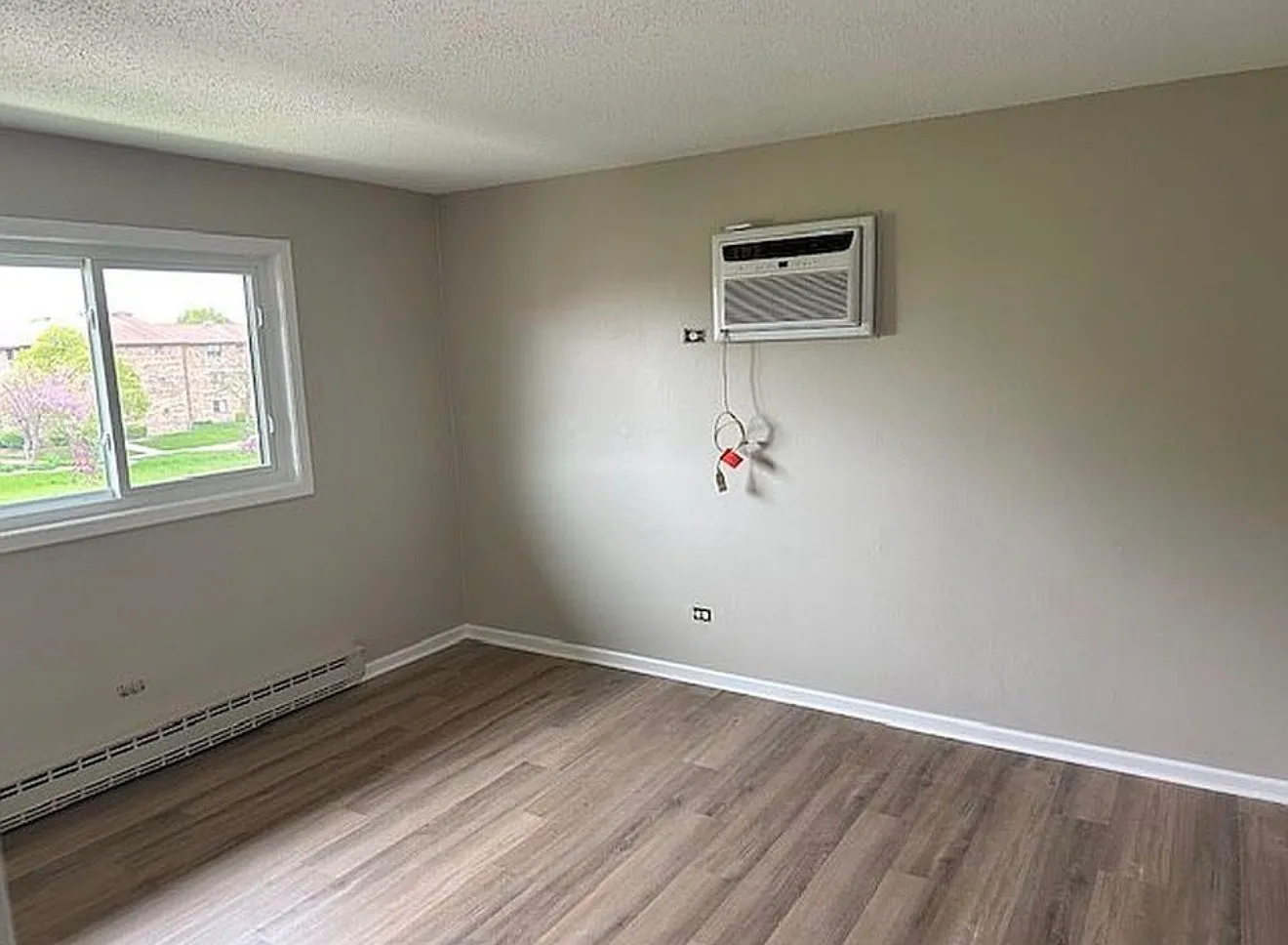 2 bed, 1.5 bath, 1100 sqft, $2,250 — Photo 4