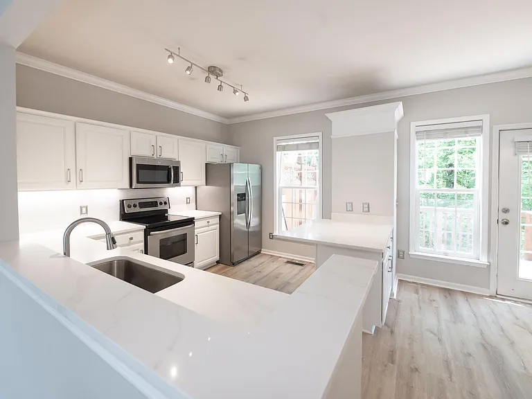 2922 Duvalla Ave — Photo 14