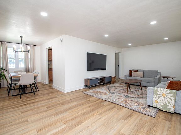 4th image of 6926 N Patricia Ln