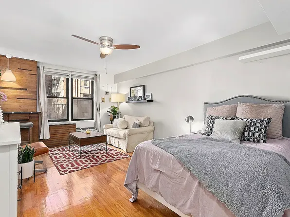 342 East 53rd Street image 1 of 7