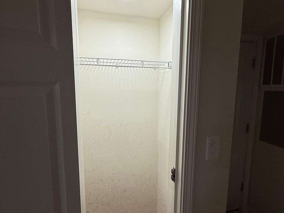 1st image of 6336 N Mozart St #1