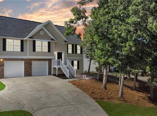 40 Mountain View Dr, Rockmart, GA 30153