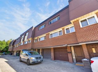 1185 Birchmount Rd #5, Toronto, ON M1P 2C1