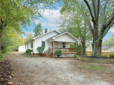 5 Hall Rd, Greenville, SC, 29609