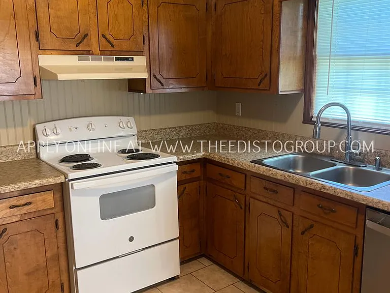 642 Medway Dr — Photo 6
