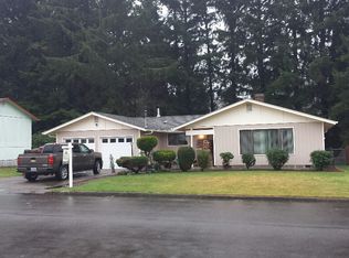 3187 Ridgeway Dr, Reedsport, OR 97467