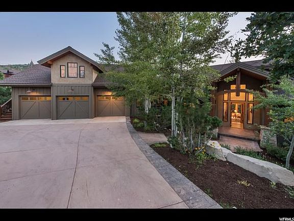 4th image of 27 Fox Glen Cir