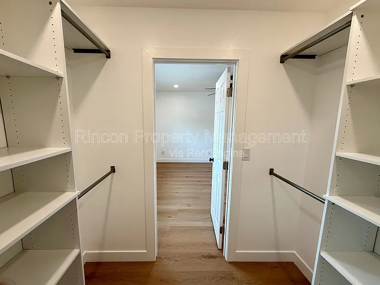 607 Lemon Way #B — Photo 12