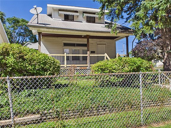 2nd image of 204 Goodrich St