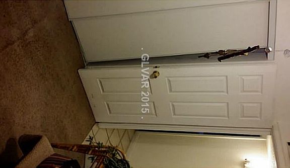 4th image of 409 S Wallace Dr