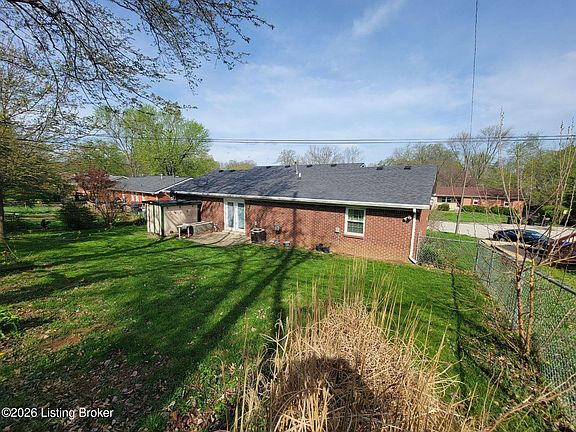 3rd image of 109 Valley Brook Dr