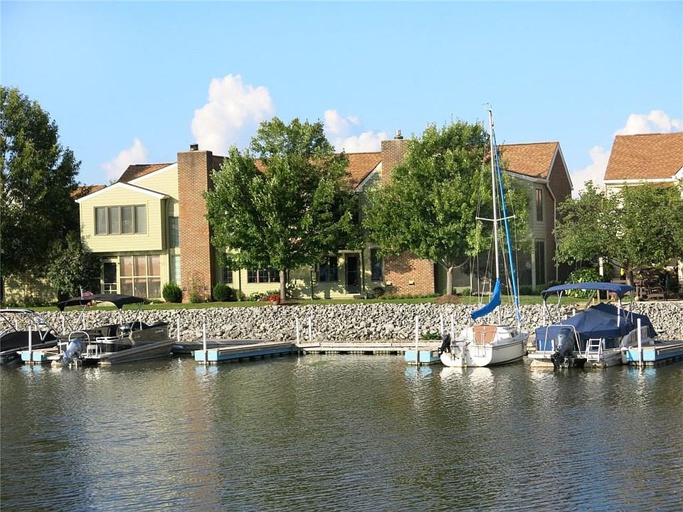 1st image of 40 Island Ln