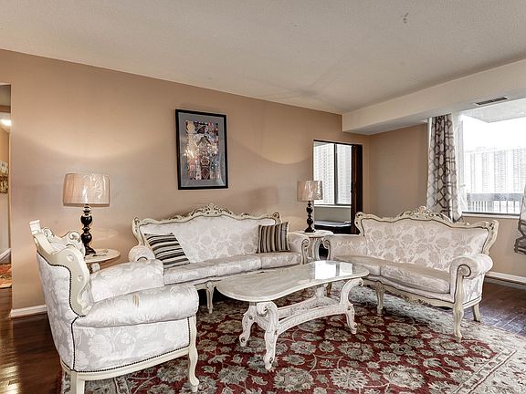 4th image of 3713 S George Mason Dr APT 807W
