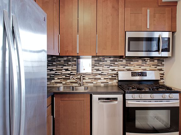 3rd image of 61-15 97th St #3G