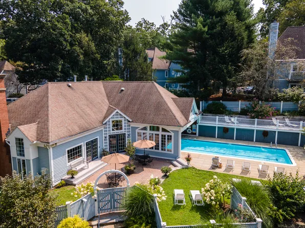 1111 Old Pond Lane #1111, Norwich, CT 06360