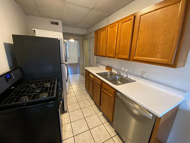 E Norwich Ave 4-16 SSR — Photo 35