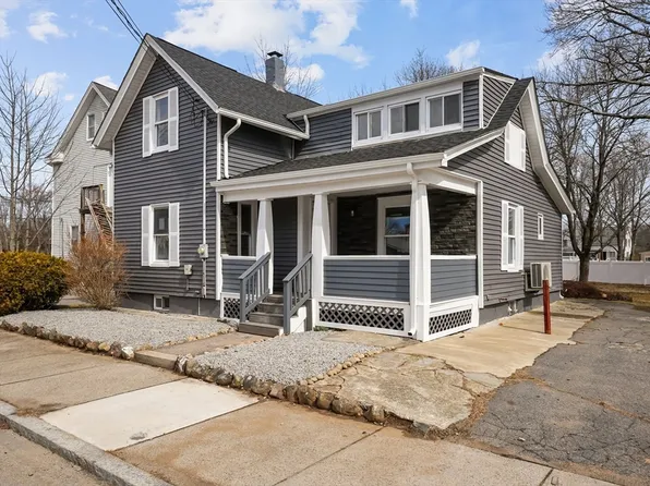 15 Angell St, Attleboro, MA 02703