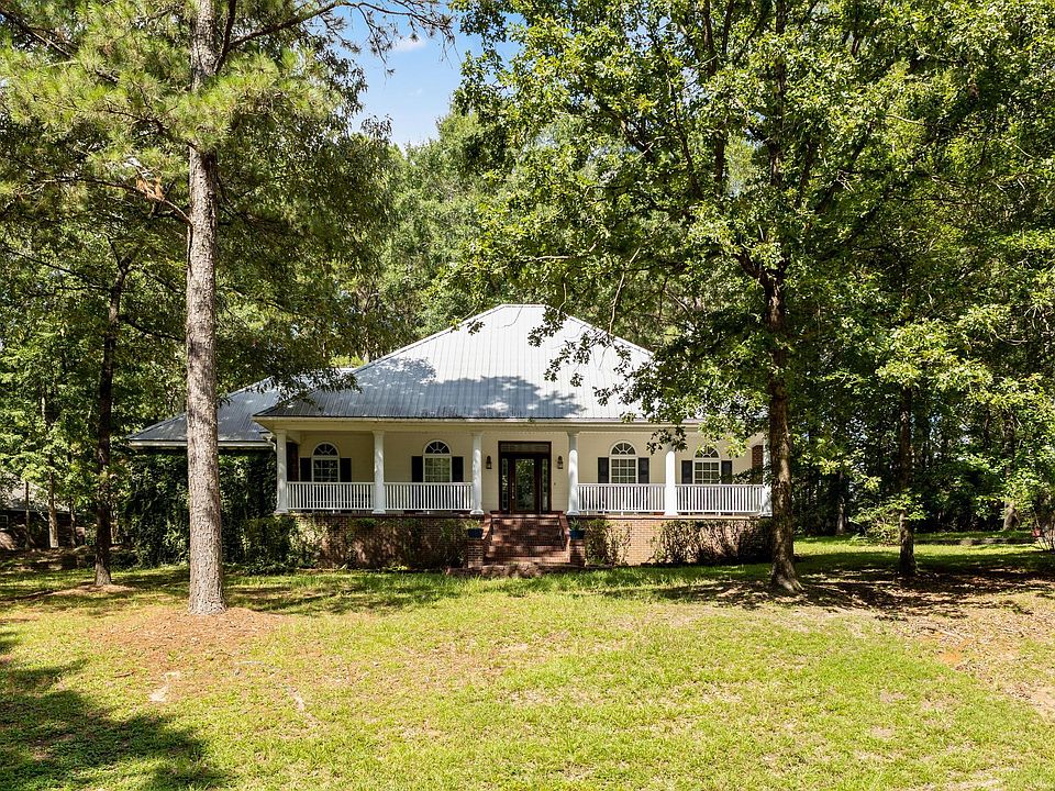 1st image of 53 Winding Brook Dr
