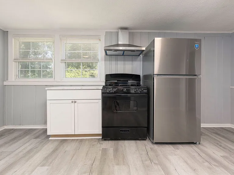 3624 Parthenia Ave — Photo 15