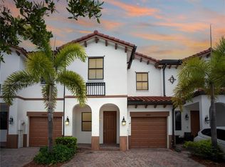 8810 NW 103rd Path, Doral, FL 33178