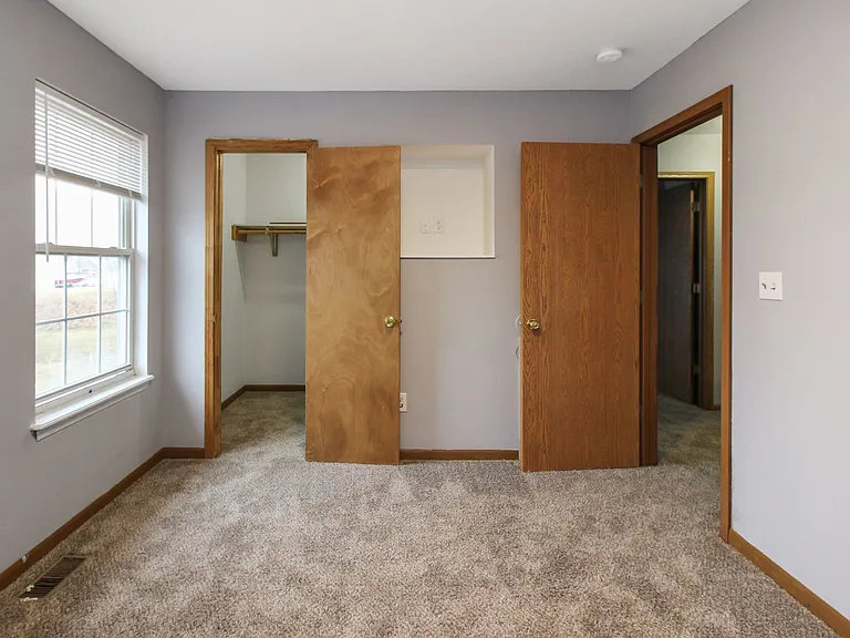 108-110 Elk Dr — Photo 14