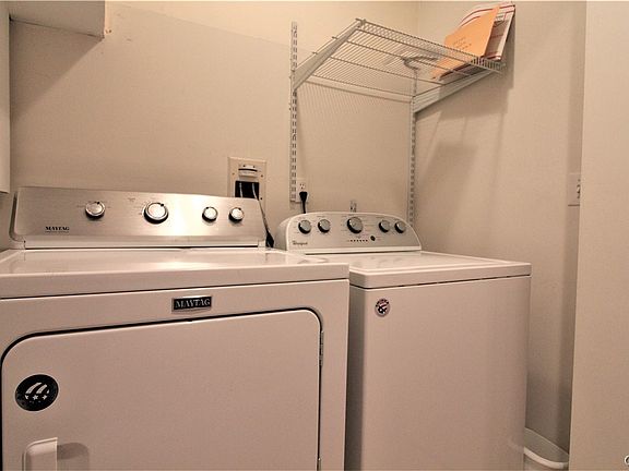 4th image of 401 White Heron Cir