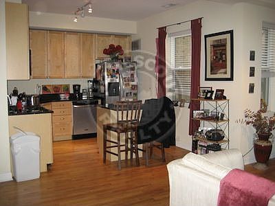 4th image of 3607 N Bosworth Ave APT 1