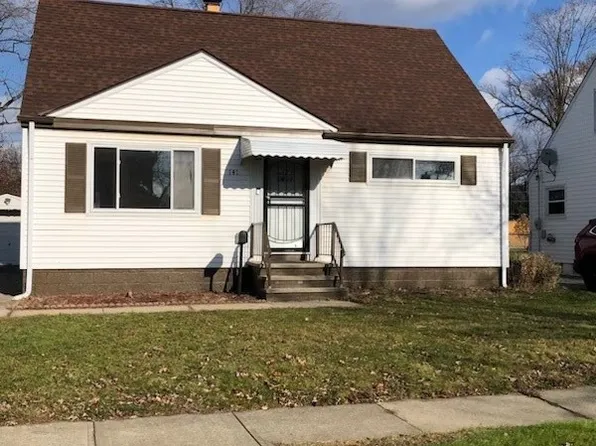 141 Best St, Bedford, OH 44146