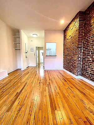 2nd image of 517 E 82nd St APT 5B