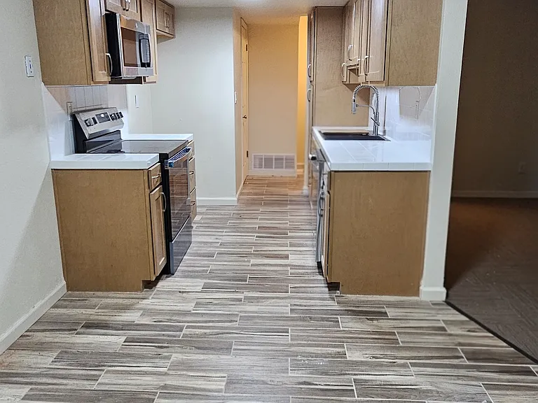 3302 R St #C — Photo 11