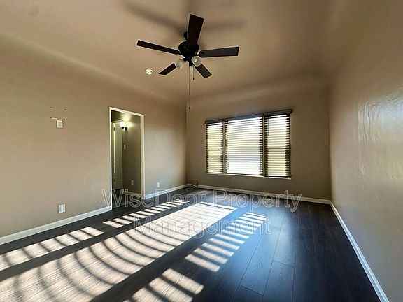 4th image of 1030 Leonard Ave #6