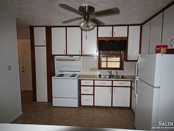 3rd image of 319 Missouri Ave