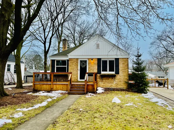 514 Byron Ct, Wheaton, IL 60187