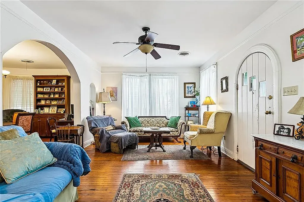 2 bed, 1316 sqft, $1,950 — Photo 3