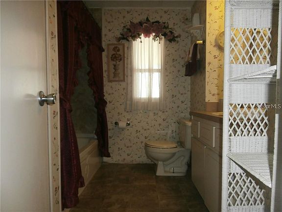 5th image of 3207 Birkdale Dr