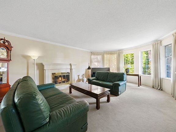 3rd image of 4613 Saint Brides Pl