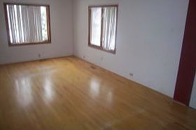 4th image of 189 Highwood Dr