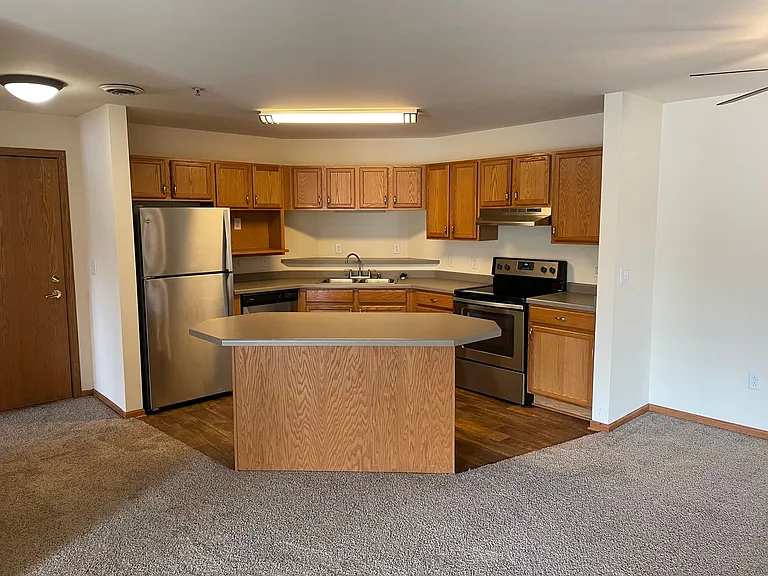 Door Creek Apartments — Photo 21