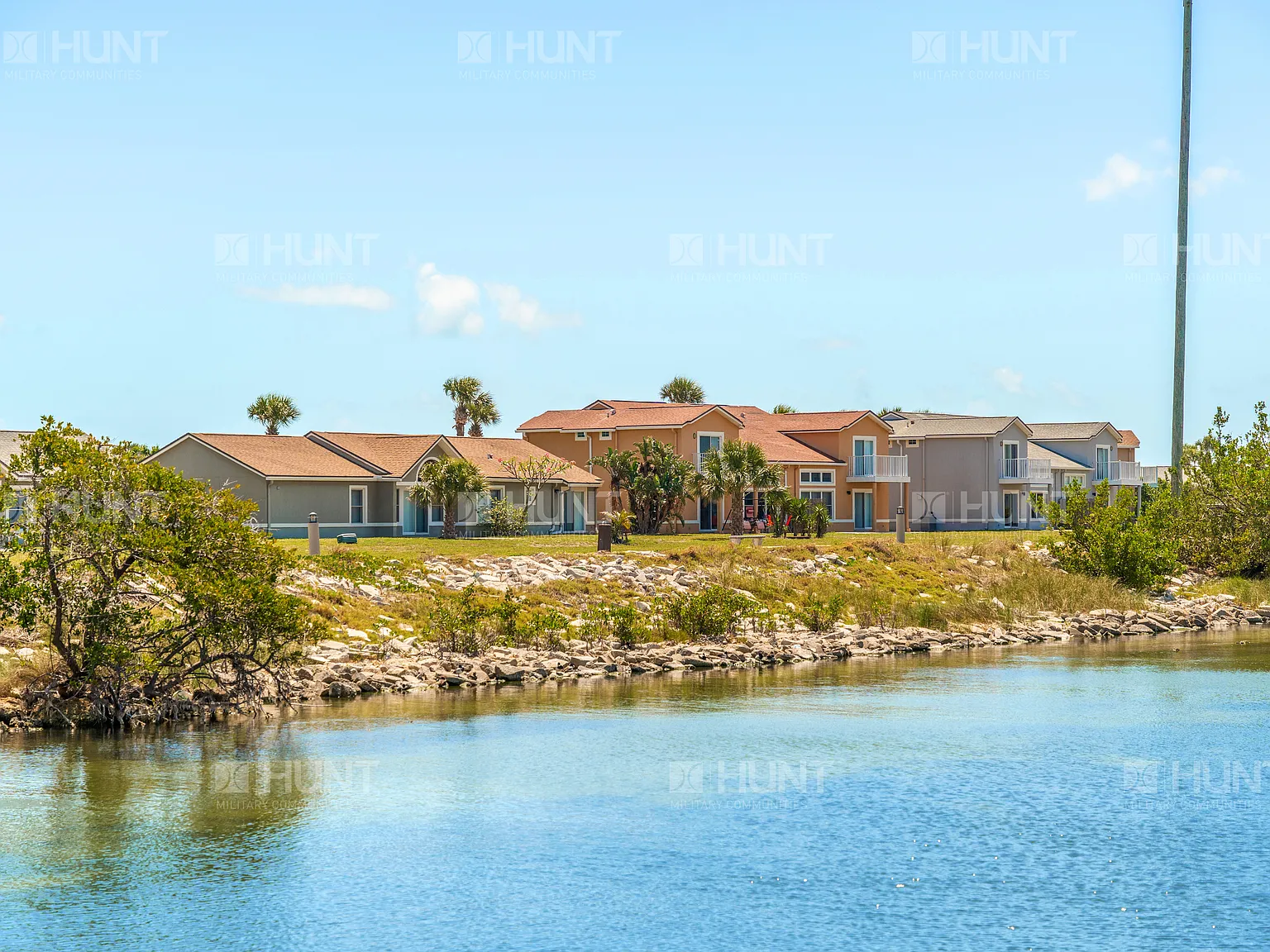 3 bed, 2.5 bath, 1812 sqft, $2,991 — Photo 3