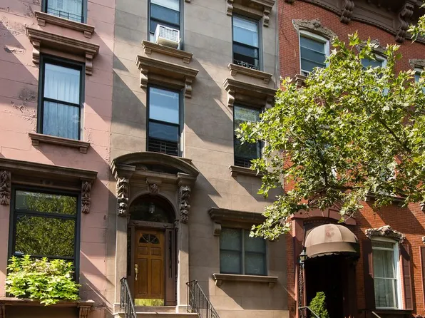 214 Carroll St, Brooklyn, NY 11231