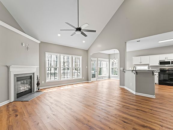 4th image of 7507 Montibillo Pkwy