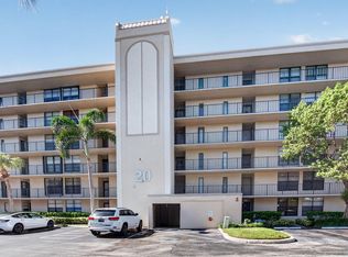 20 ROYAL PALM Way #301, Boca Raton, FL 33432