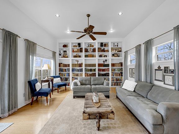 4th image of 7036 River Oaks Drive