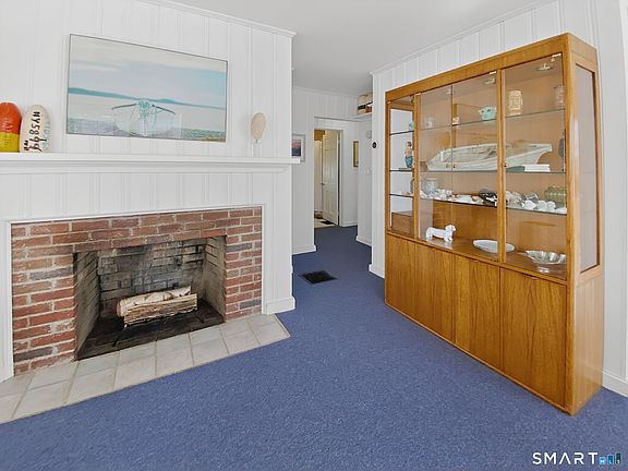 3rd image of 21 Tautog Street