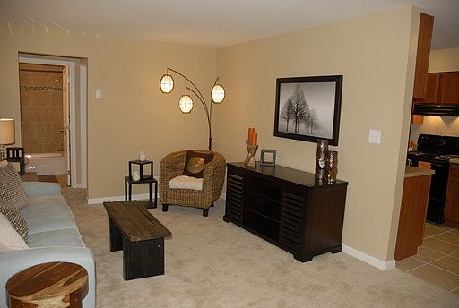 1st image of 824 W Hill Ave APT A4