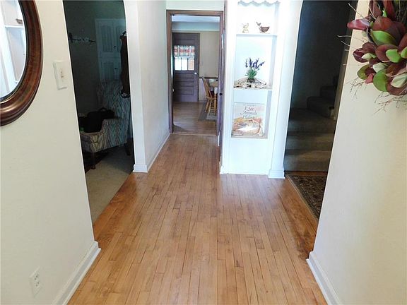 4th image of 2423 N 49th St