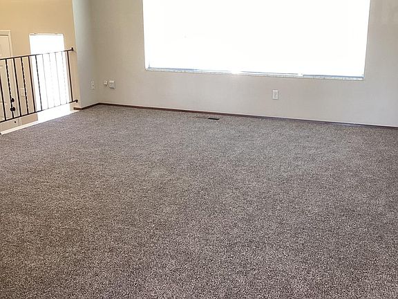 4th image of 1329 N Ashland Ave
