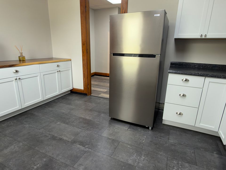1st image of 325 E Main St #2